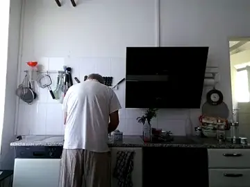 Stripchat Sex Cam of Berg_Boy