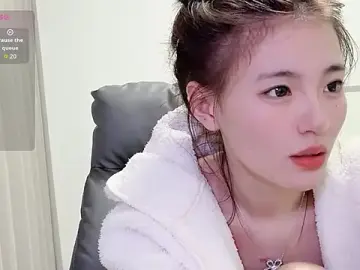 Stripchat Live Sex Cam of H-2005