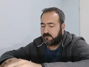 Stripchat Sex Cam of big_snakee