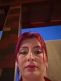 Stripchat Sex Cam of LINDA_PATTY94