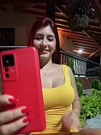 Stripchat Live Sex of LINDA_PATTY94