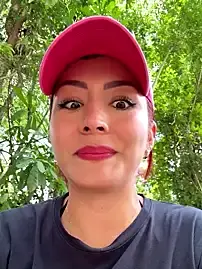 Stripchat Live Sex Cam of LINDA_PATTY94