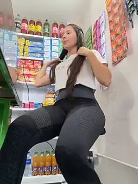 Stripchat Nude Webcam of LittleDoll___