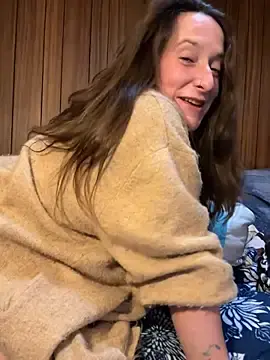 Stripchat Adult Webcam of Mini_And_The_Bear