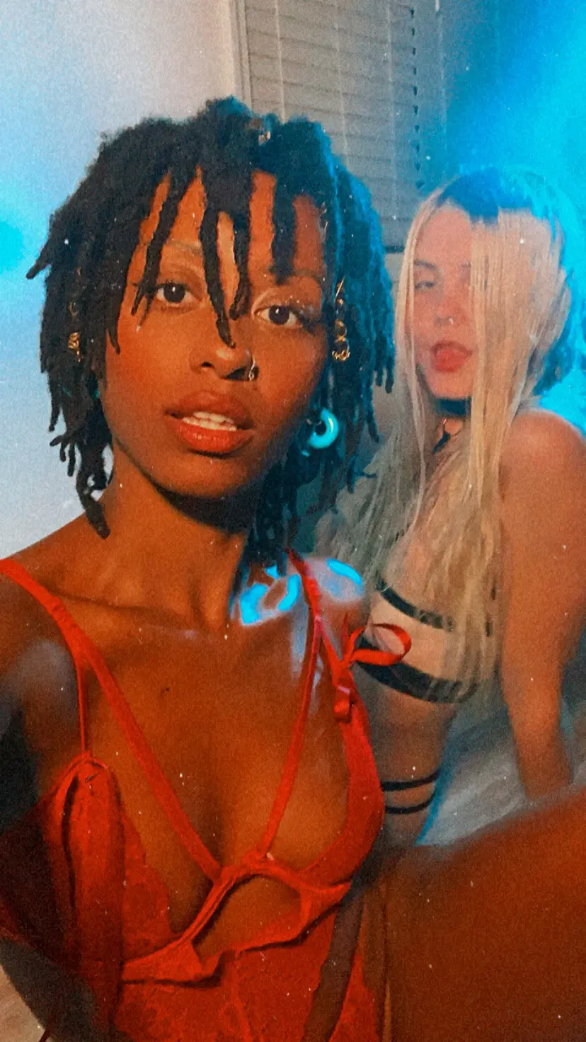 YemboRainbowluvinChiChobi