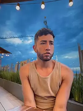 Stripchat Best live sex cam show of liam_bronw