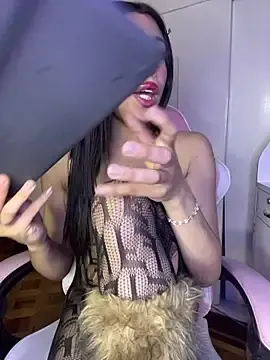 Stripchat Adult Webcams of DollCamila