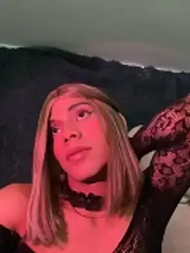 Stripchat Nude Webcam of Flora_Minx