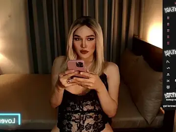 Stripchat Sex Cam of Sexy_Adrestiax
