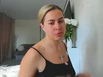 Stripchat Best live sex cam show of Roxi_Joy