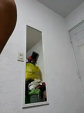 Stripchat Free Live Porn of azulzulix