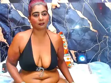 Stripchat Live Sex Cam of indianerotica69