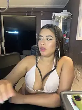 Stripchat Live Sex Cam of ElaaPerez