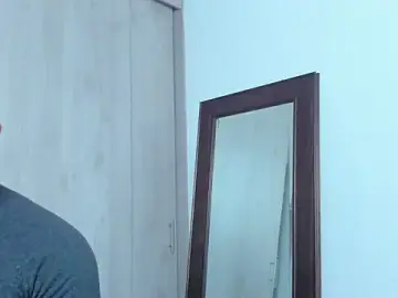 Stripchat Free Porn Cam of KingLevi01