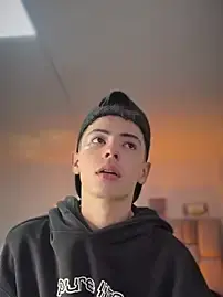 Stripchat Live Sex of Sebastian_Reed