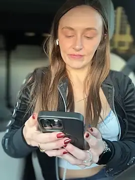 Stripchat Free Porn Cam of lunagirl13