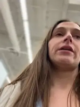 Stripchat Sex Chat of lunagirl13