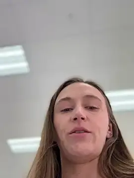 Stripchat Watch Live Sex Cams of lunagirl13