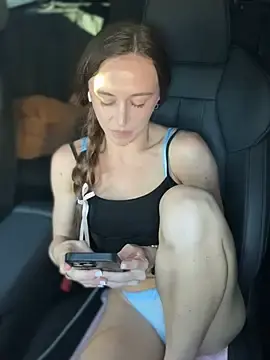 Stripchat Free Live Porn of lunagirl13