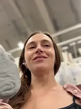 Stripchat Adult Video Chat of lunagirl13