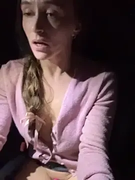 Stripchat Live Sex of lunagirl13