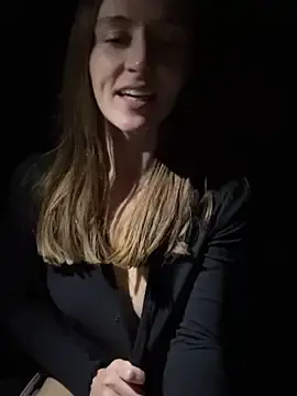 Stripchat Sex Chat of lunagirl13