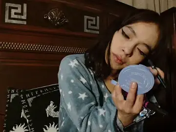 Stripchat Adult Video Chat of MINI_Petite