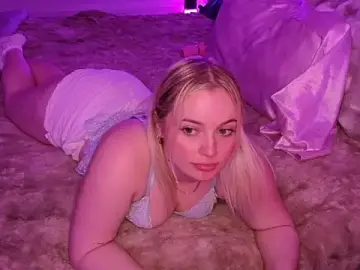 Stripchat Live Sex of margot_robbie7