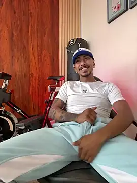 Stripchat Watch Live Sex Cams of Latinmoster_boss