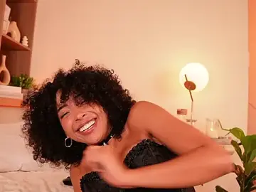 Stripchat Nude Webcam of OSHUN_