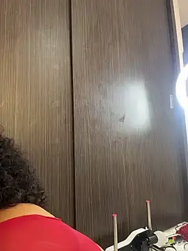 Stripchat Free Live Porn of OSHUN_