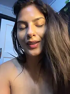 Stripchat Nude Webcam of chicachocolate01