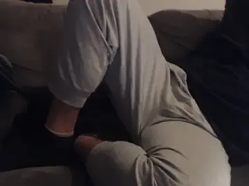 Stripchat Nude Webcam of hugemachohandsome