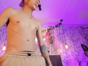 Stripchat Nude Webcam of Bonny_and_carrot