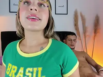 Stripchat Adult Webcam of Bonny_and_carrot