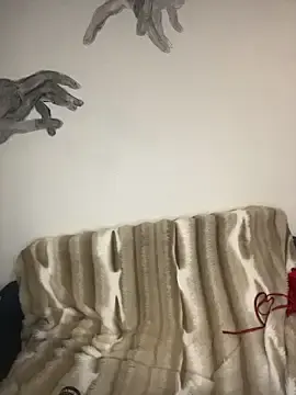 Stripchat Free Porn Cam of KiraBerht