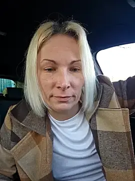 Stripchat Sex Cam of Sunny-Sin