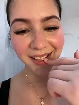 Stripchat Sex Cam of naughty__angel