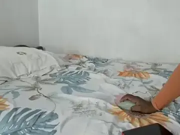 Stripchat Sex Cam of AraNDissNaughtyJolly