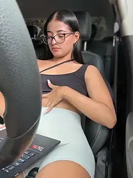 Stripchat Free Porn Cam of Arilw