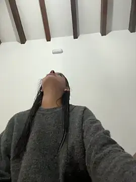 Stripchat Live Sex Cam of Arilw