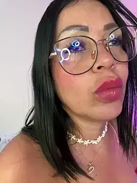 Stripchat Adult Webcams of KarolRubi1