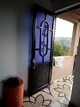 Stripchat Watch Live Sex Cams of Simone_Miller