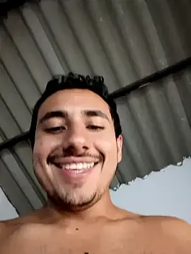 Stripchat Watch Live Sex Cams of Simone_Miller