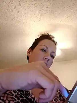 Stripchat Free Live Porn of candygurl666