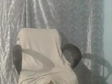 Stripchat Adult Webcams of cute-priy