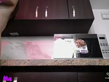 Stripchat Live Sex Cam of shantala_krisha