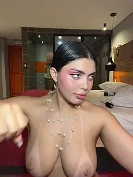 Stripchat Sex Cam of zui_lu