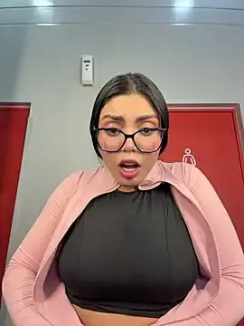 Stripchat Adult Video Chat of zui_lu