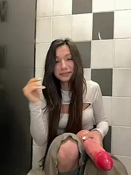 Stripchat Watch Live Sex Cams of -_MiaQueen_-